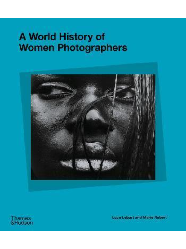 9780500025413 A World History of Women Photo - Image 1